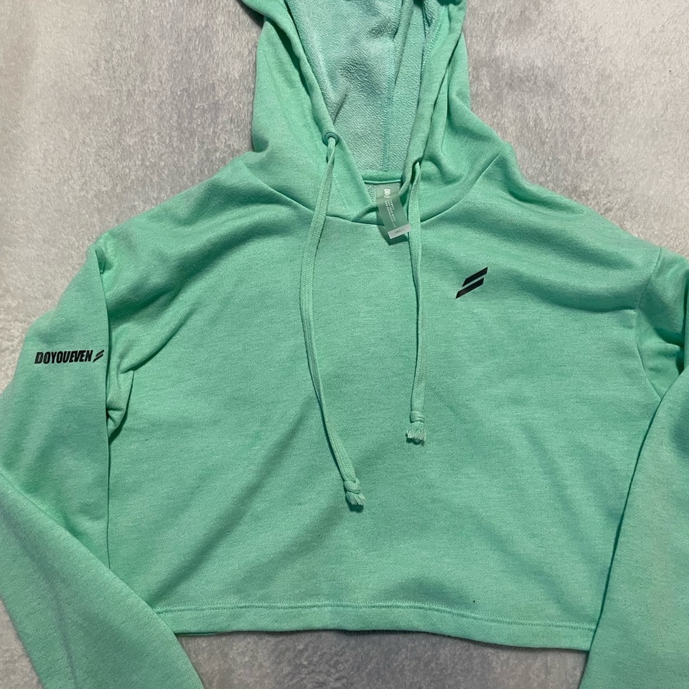 Doyoueven cropped hoodie